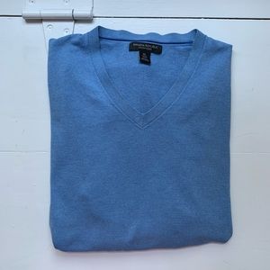 Men’s Banana Republic, vneck sweater, XL